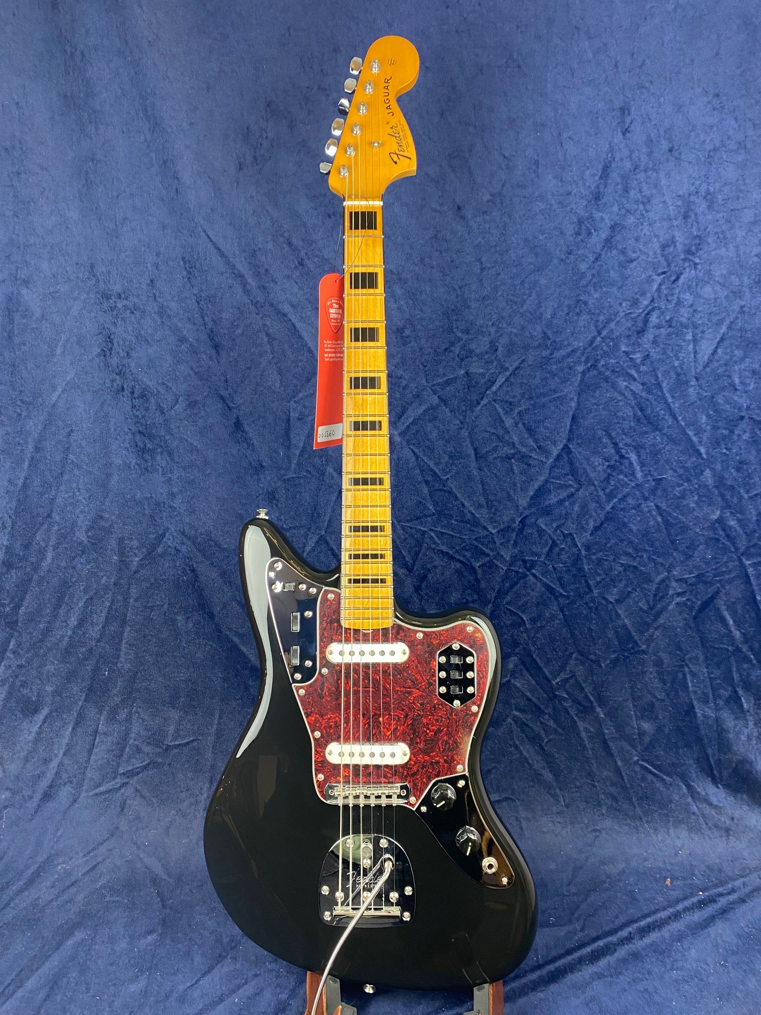 Fender jaguar shop maple neck