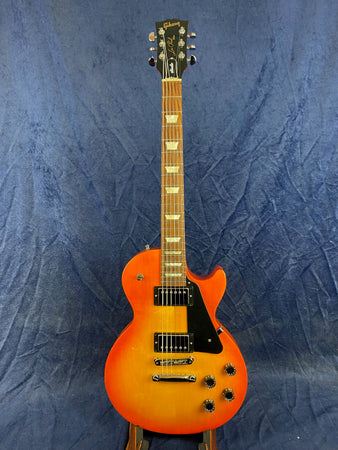 Gibson Les Paul Studio in Tangerine Burst with Soft Shell Case Pre-owned