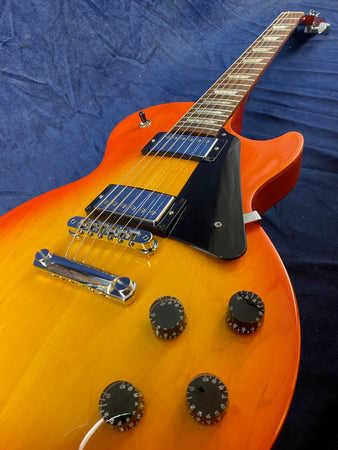 Gibson Les Paul Studio in Tangerine Burst with Soft Shell Case Pre-owned